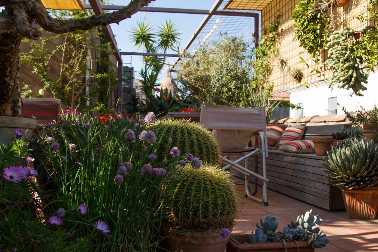 Tre Vie Apartment Con Terrazzo Giardino Pensile カターニア エクステリア 写真