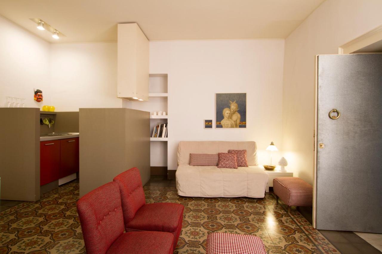 Tre Vie Apartment Con Terrazzo Giardino Pensile カターニア エクステリア 写真
