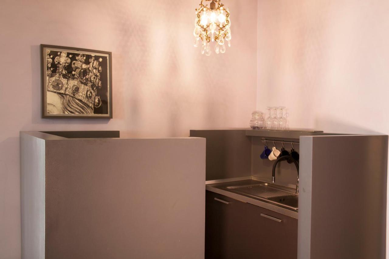 Tre Vie Apartment Con Terrazzo Giardino Pensile カターニア エクステリア 写真