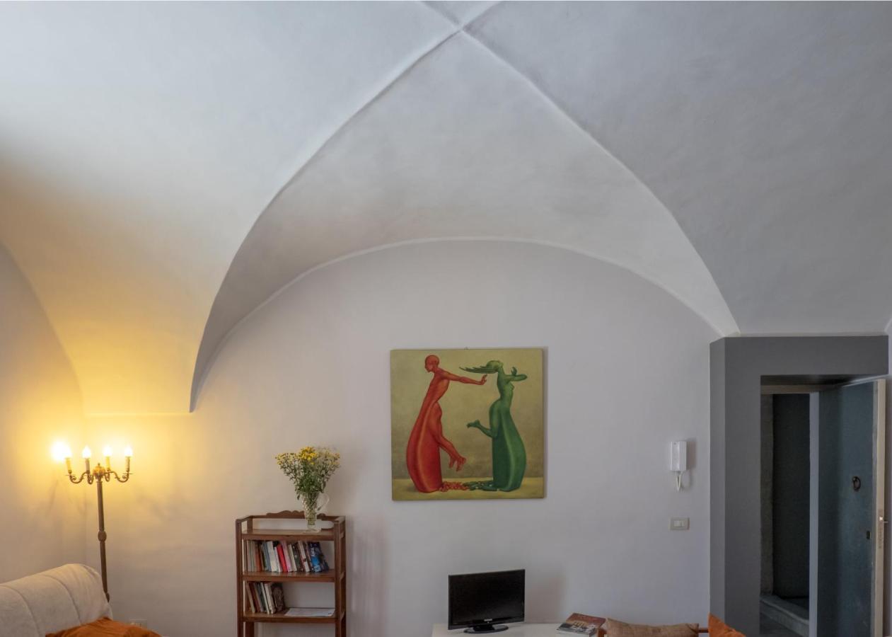Tre Vie Apartment Con Terrazzo Giardino Pensile カターニア エクステリア 写真
