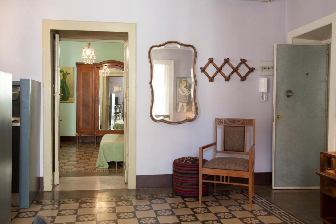 Tre Vie Apartment Con Terrazzo Giardino Pensile カターニア エクステリア 写真